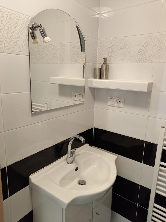 Hotel Vysehrad Stubnyafürdő Kültér fotó